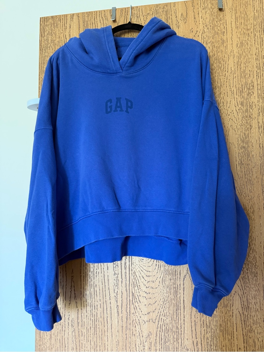 GAP Women's Bright Blue VintageSoft Cropped Hoodie Sweater